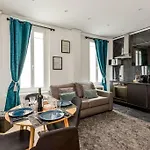 Paris, Tour Eiffel, Champs Elysees Апартаменты Париж