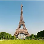 Paris, Tour Eiffel, Champs Elysees *