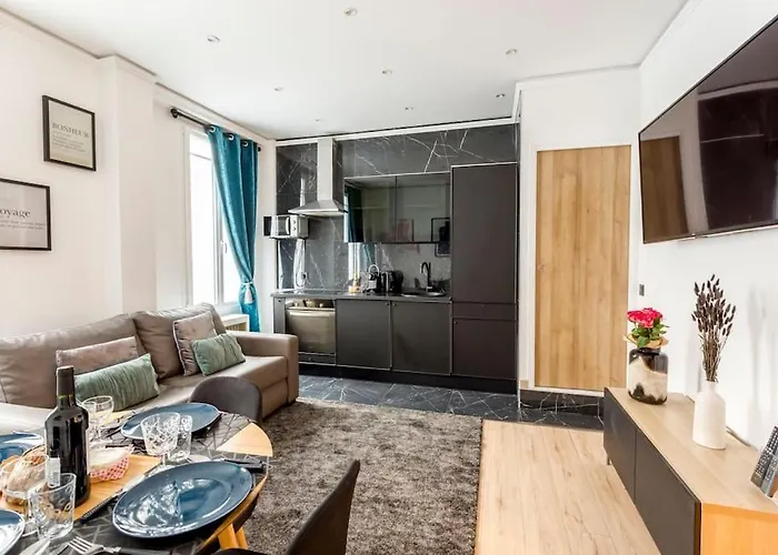 Paris, Tour Eiffel, Champs Elysees