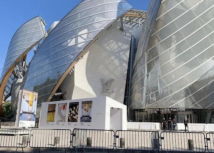 Paris, Tour Eiffel, Champs Elysees פריז