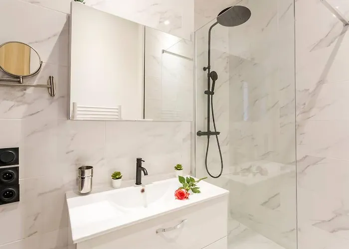 Paris, Tour Eiffel, Champs Elysees * פריז