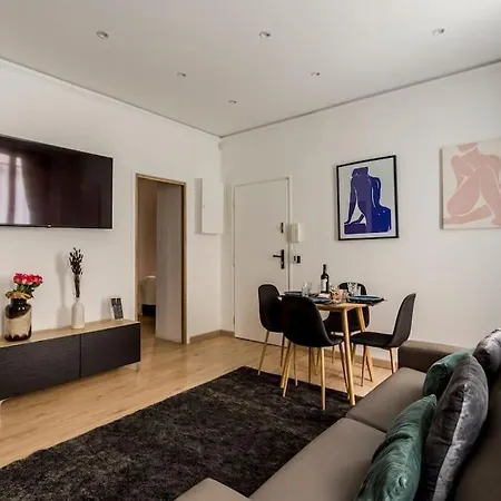 Апартаменты Paris, Tour Eiffel, Champs Elysees *