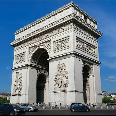 Апартаменты Paris, Tour Eiffel, Champs Elysees Париж