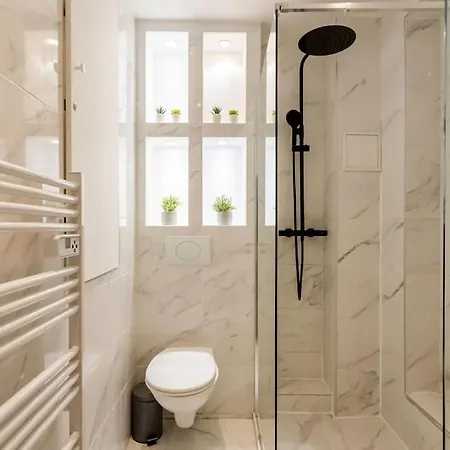 Paris, Tour Eiffel, Champs Elysees