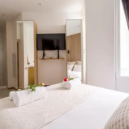 Paris, Tour Eiffel, Champs Elysees Париж