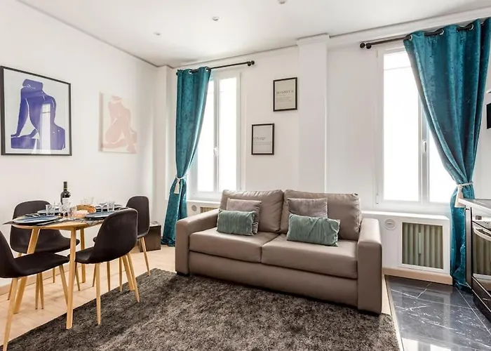 Paris, Tour Eiffel, Champs Elysees Apartament *