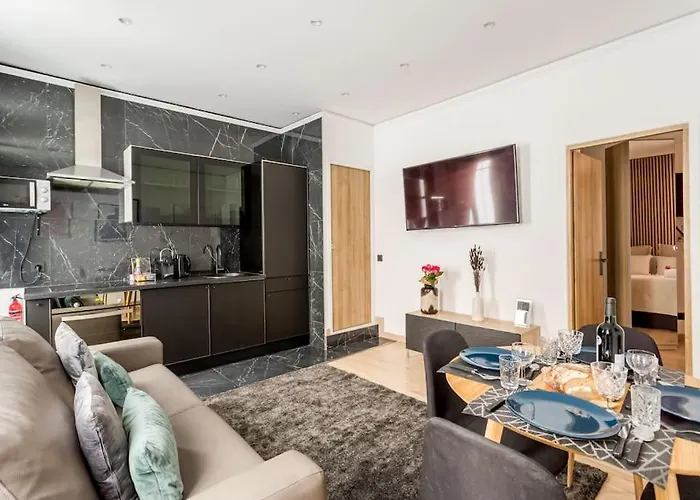 Paris, Tour Eiffel, Champs Elysees * Paryż